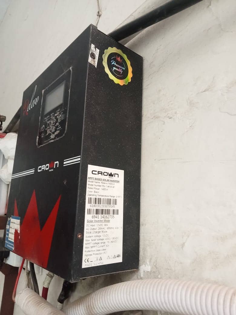 Crown Revelo 1400VA-800W Off Grid Solar Inverter 2