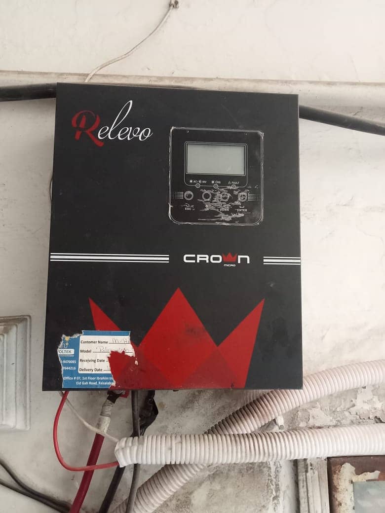 Crown Revelo 1400VA-800W Off Grid Solar Inverter 5