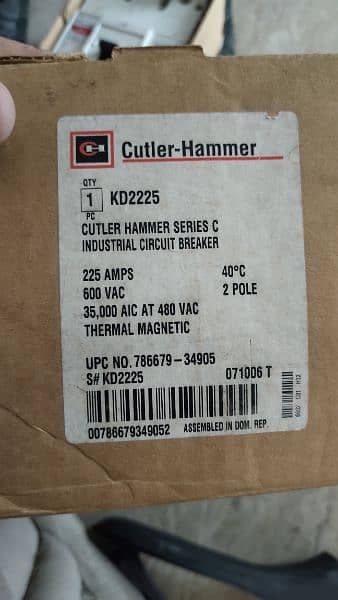 Culter Hammer series C industrial circuit breaker 1