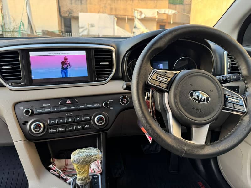 KIA Sportage 2021 FWD 16