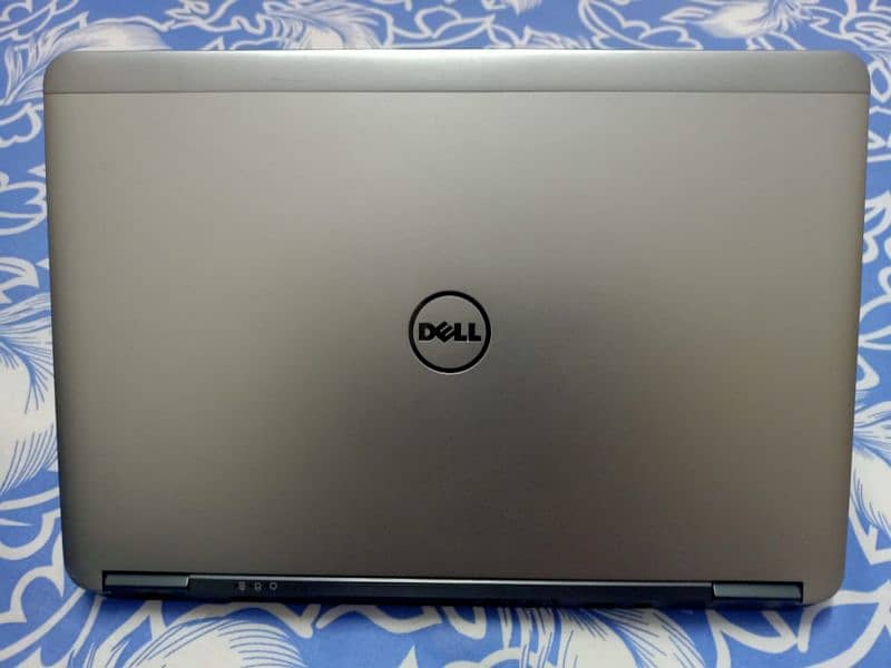 Dell Latitude E7240 3