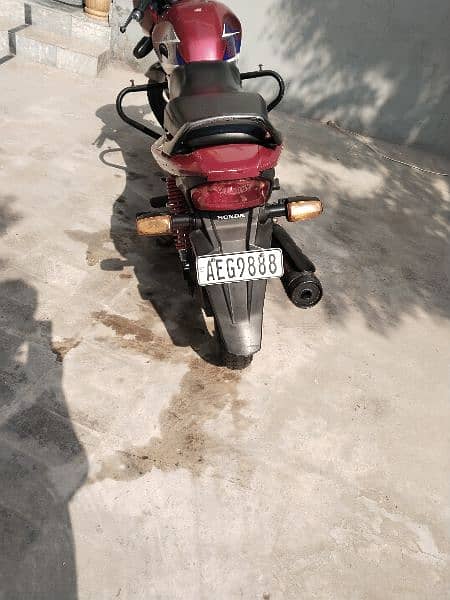 Honda Cb125f model 2021 3