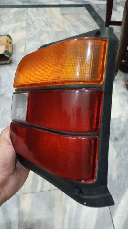 Mehran ki old model ki original lights set for seal 3