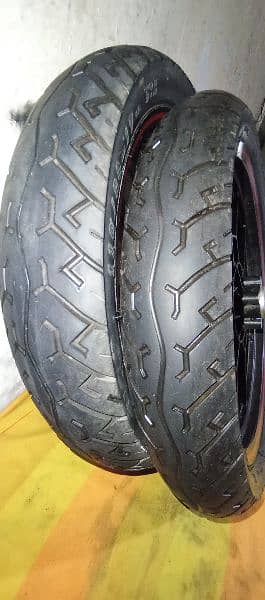 Alloy Rim With Tubeless Tires 3