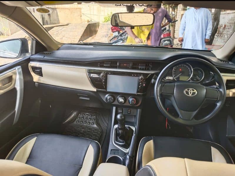 Toyota Corolla GLI 2017 ONLY 49000KM Use 2