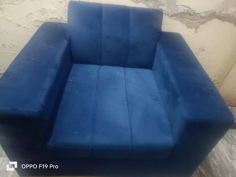 sofa in molte fom 1