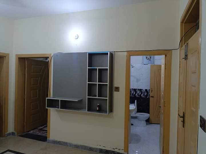 2nd floor for rent 6