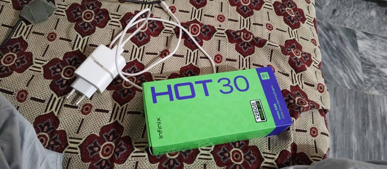 Infinix hot 30 Play 8/128 2