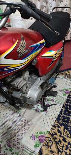 Honda 125 CG 2019 model for urgent sale