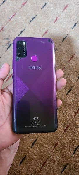 infinix  hot 9 play 4/64 6