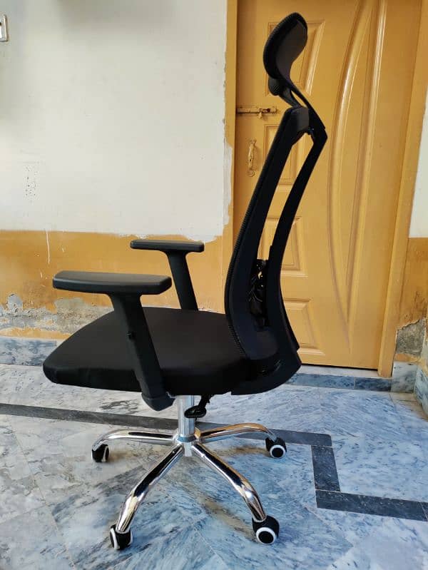 Ergonomic computer chair 3