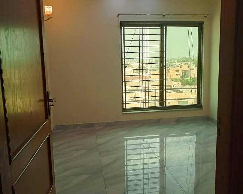 1 Bed Brand new Luxury Apartment for rent in Bahria town 4