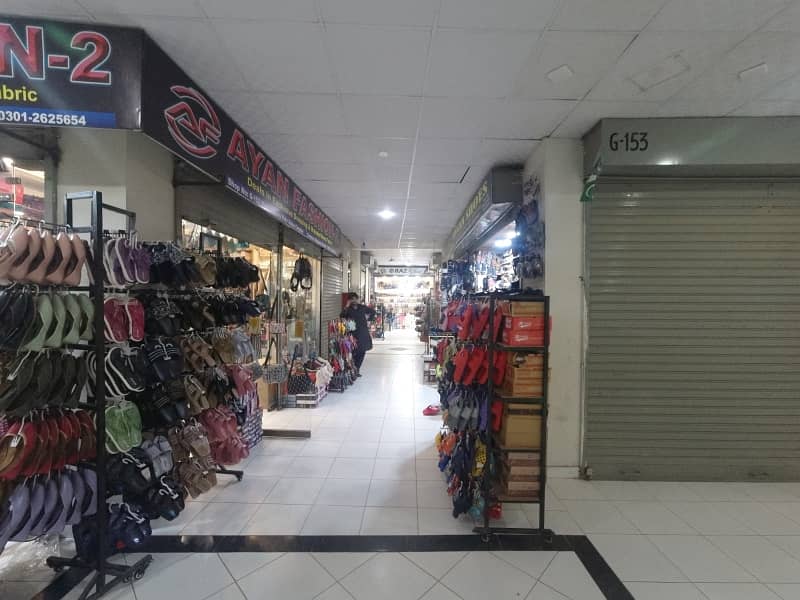 Prime Location 192 Square Feet Shop For Sale In Rs. 17500000 Only 4