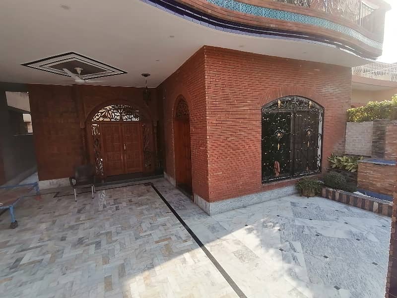 Best Options For House Is Available For sale In Allama Iqbal Town - Karim Block 6