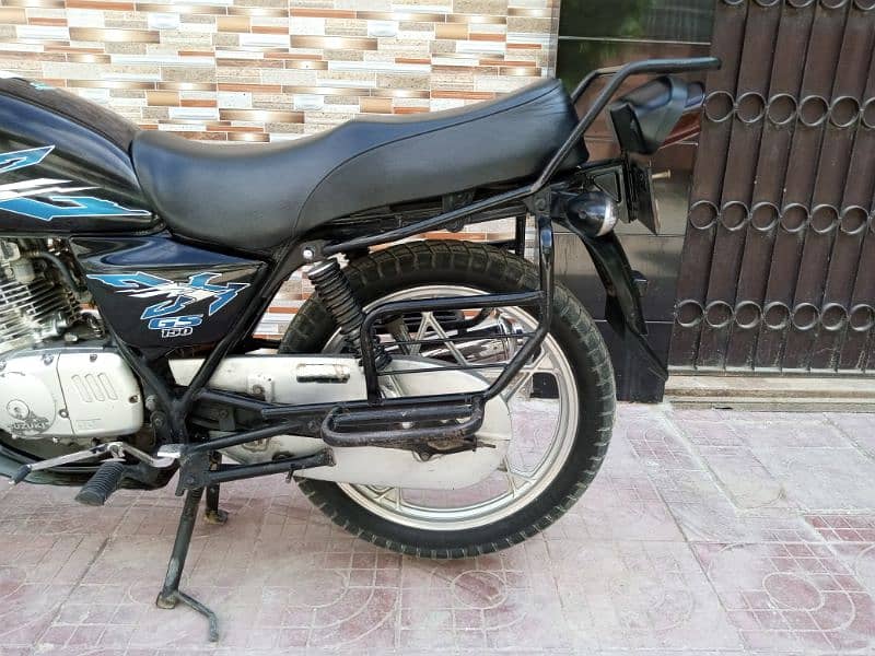 Suzuki gs150se end of 2020 totally genuine condition orignal mileage 9