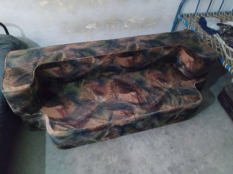 sofa come bed in good condition 0