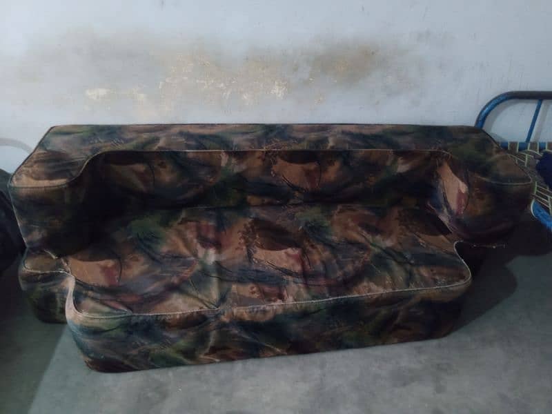 sofa come bed in good condition 3