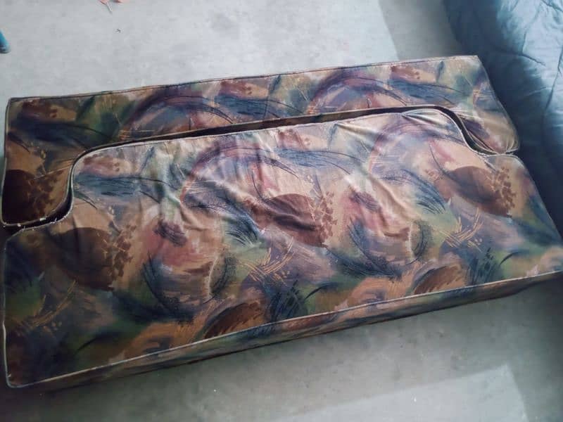 sofa come bed in good condition 4