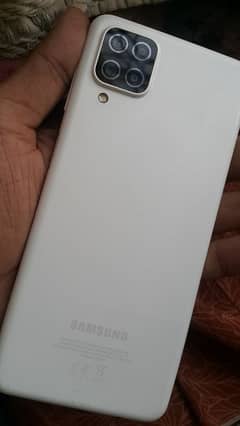 Excheng posible Samsung A12 4 64 Full box lush mubail hai. .