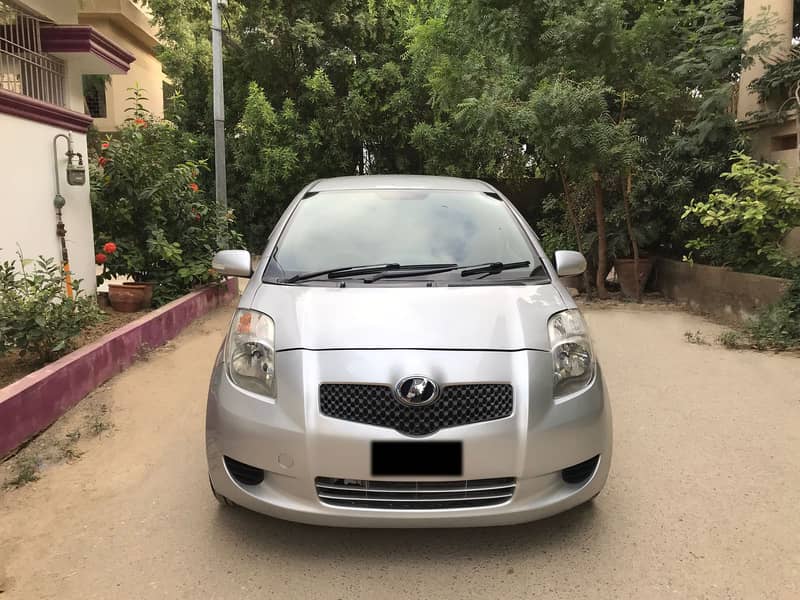 Toyota Vitz 2006. . 2nd Owner. . Outclass Mint Condition 3