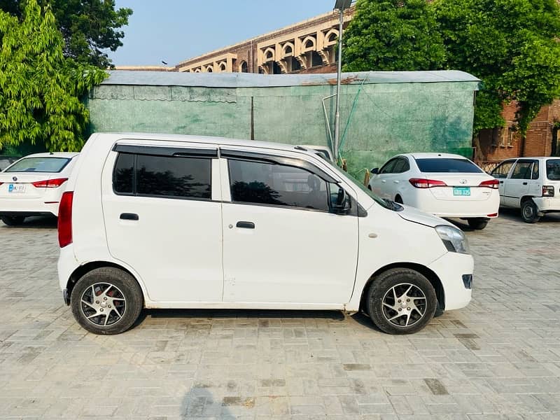 Suzuki Wagon R 2015 1