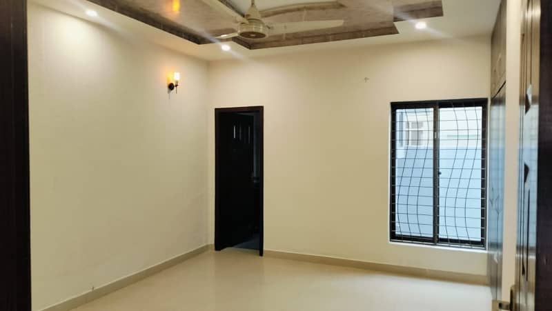 Highly-Desirable House Available In Bahria Town - Block DD For sale 3