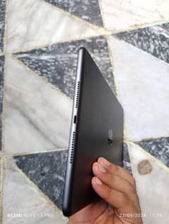 iPad 7 generation 10 by 10 condition or   last 32k may