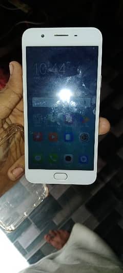 Oppo F1s