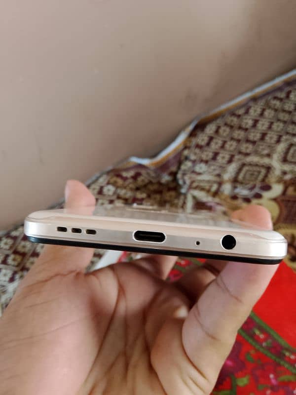 tecno camon 18t 4 128 with box finger field he updet ke bad 4