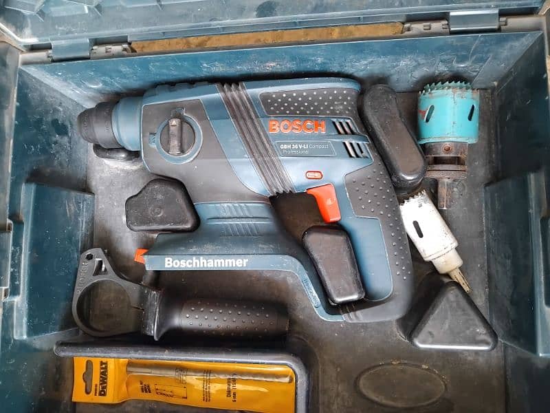 Wireless BOSCH Drill 1