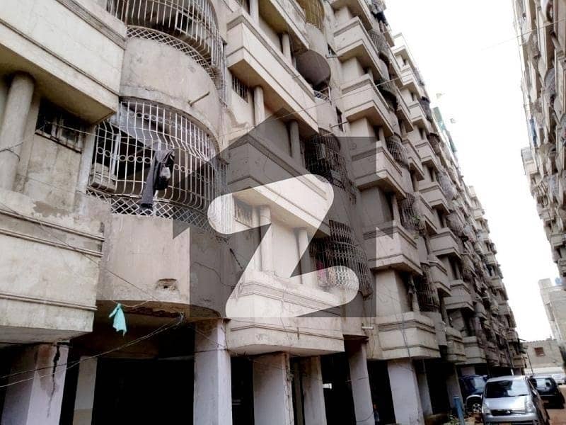 A Well Designed Prime Location Flat Is Up For sale In An Ideal Location In Gulshan-e-Iqbal Town 0