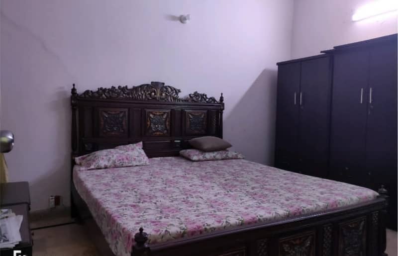 1350 Square Feet Flat for sale in Gulshan-e-Iqbal Town 5