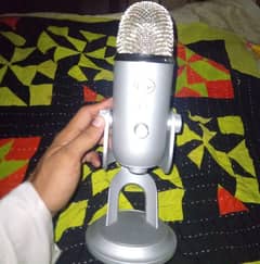 blue yati mic