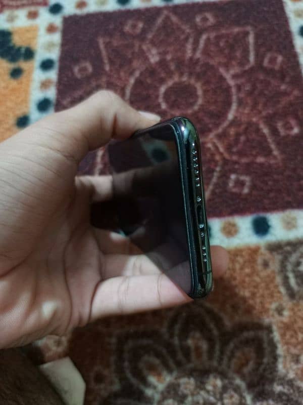 iphone 11 pro JV 5