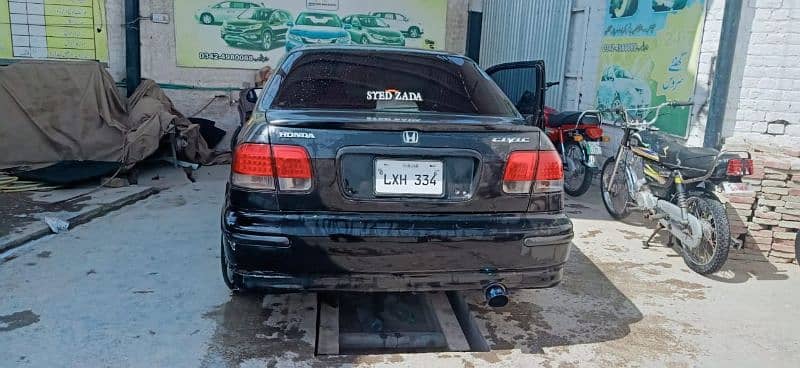 Honda Civic EXi 1999 6