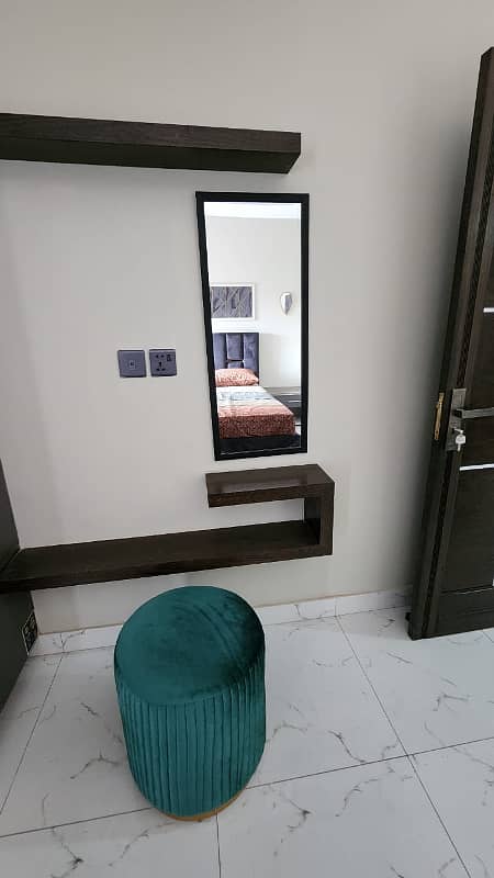 1 Bedroom VIP full furnishe flat for rent per day available in Bahia Town Lahore 3