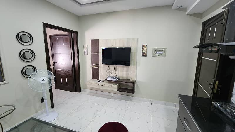 1 Bedroom VIP full furnishe flat for rent per day available in Bahia Town Lahore 5