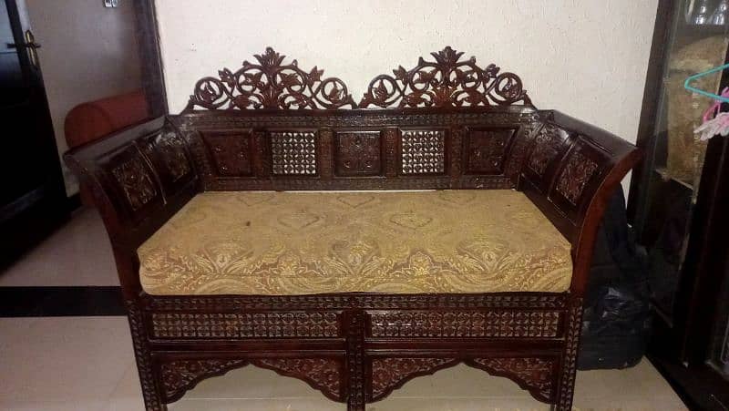 4 seater pure chinioti wood sofa set (kaali taali) 0