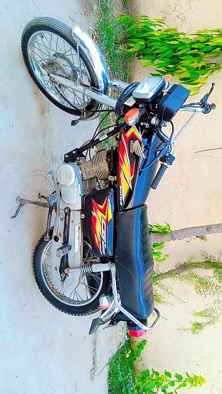 Honda CG125 2021 Model 4