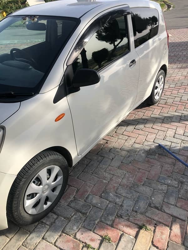 Daihatsu Mira 2014 Automatic car 3