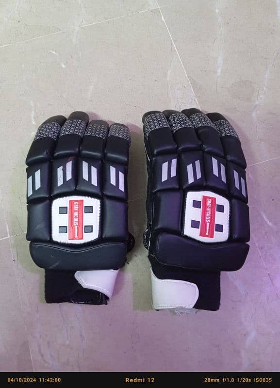 hard ball pads +gloves+cover 3