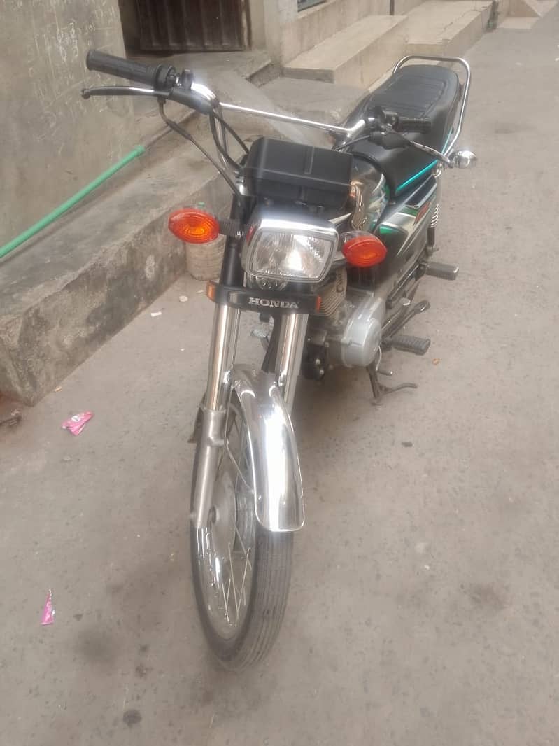 Honda CG 125 2023 3