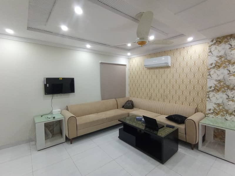 FOR RENT 1 BED ROOM FUL FURNISHED APARTMENT REASONABLY PRICED SECTOR C BAHRIA TOWN LAHORE 1