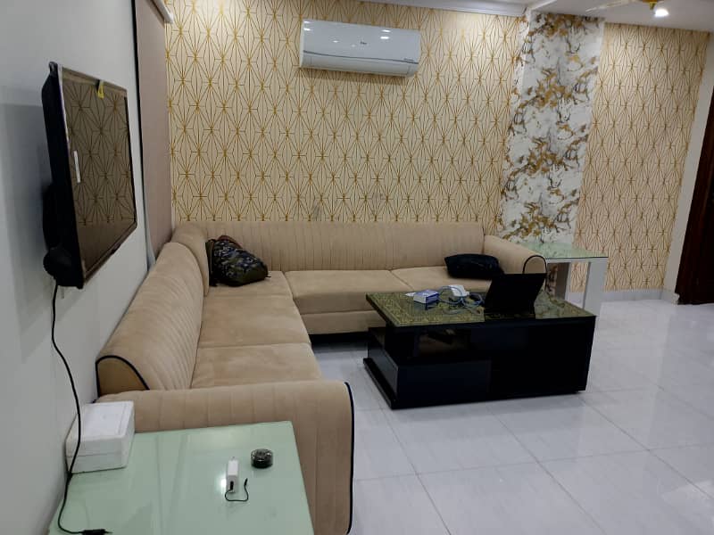 FOR RENT 1 BED ROOM FUL FURNISHED APARTMENT REASONABLY PRICED SECTOR C BAHRIA TOWN LAHORE 2