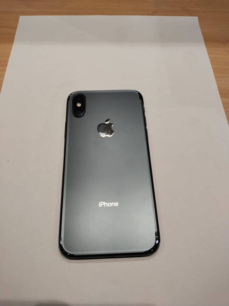 IPHONE XS 4