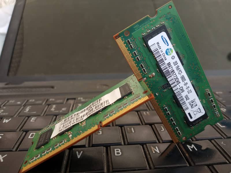 4 Gb Laptop Ram And 300GB HardDisk Fo laptop (New) 3