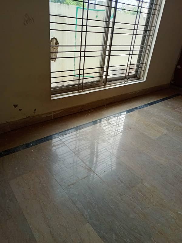 5 marla lower portion for rent in johar town for office software house and call centre and bachelor students+ jobholder 1