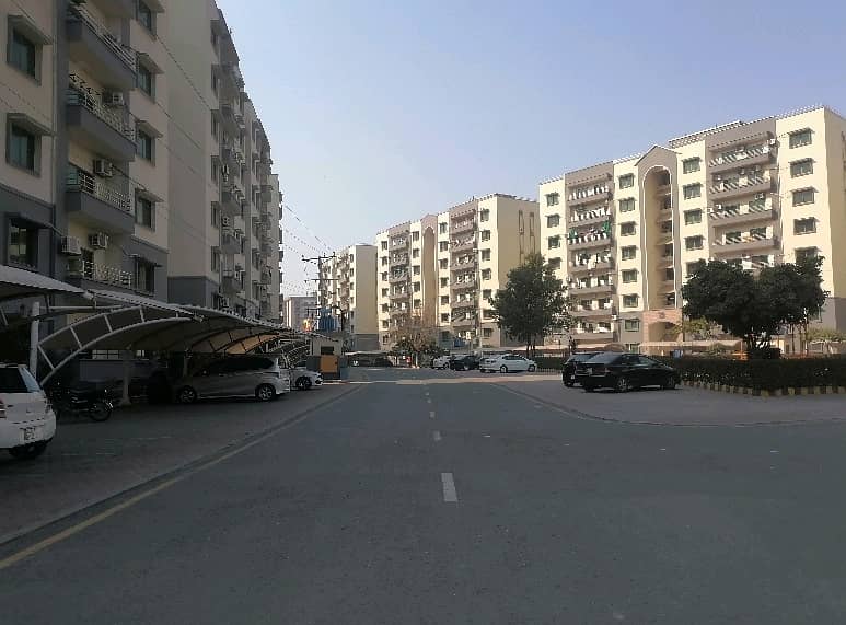 Flat For rent Is Readily Available In Prime Location Of Askari 11 - Sector B Apartments 3