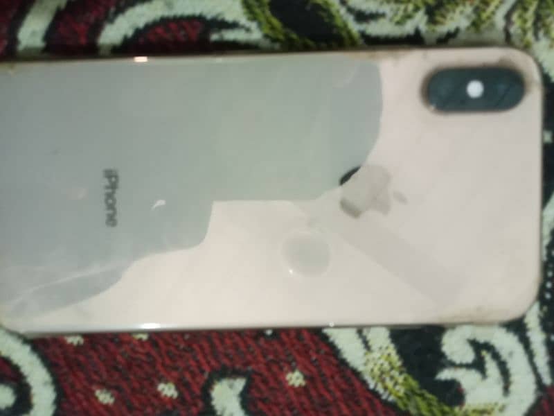 iphone xs 64 gb gold colour 3