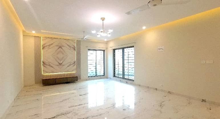 10 Marla Spacious Flat Is Available In Askari 11 - Sector D For rent 1